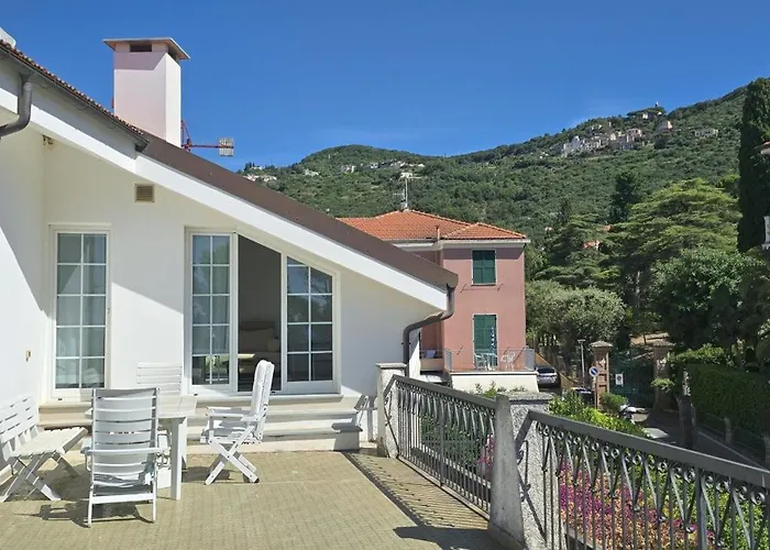 Villa Rocca - mansarda by Affitti brevi Liguria